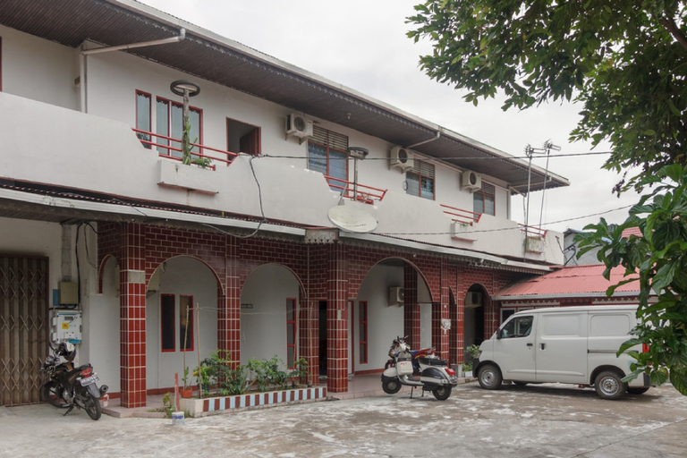 Exterior & Views, KoolKost Syariah near Ayani Mega Mall Pontianak, Pontianak