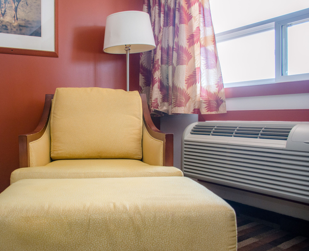 Bedroom 4, Ramada by Wyndham Medicine Hat, Division No. 1