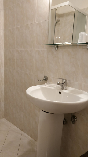 Bathroom 4, Hotel Everest, Roma