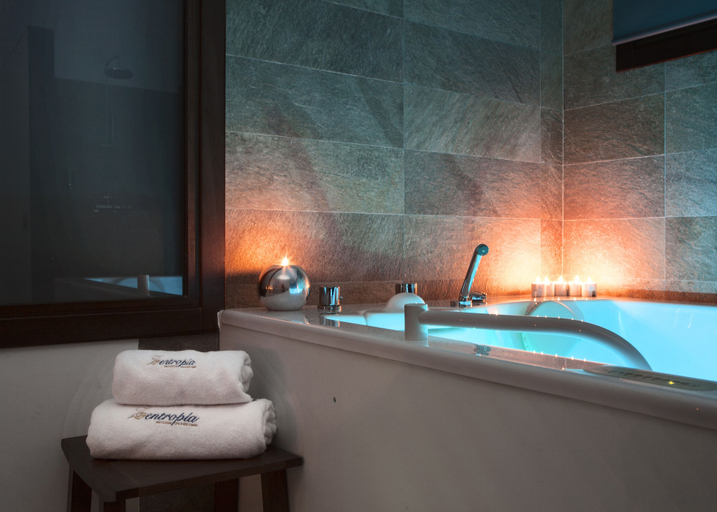 Bathroom 4, Grand Palladium Select Palace Ibiza - All Inclusive, Baleares