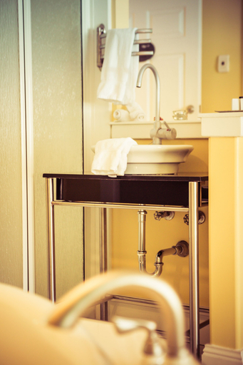 Bathroom 3, Leaside Manor by The Leaside Group, Division No. 1