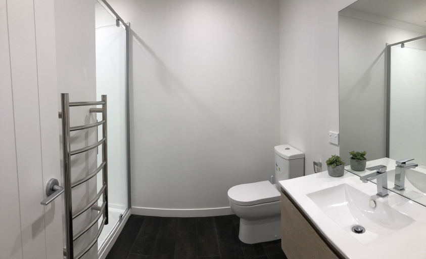 Bathroom 4, Central Park Gemini Apartments, Hamilton