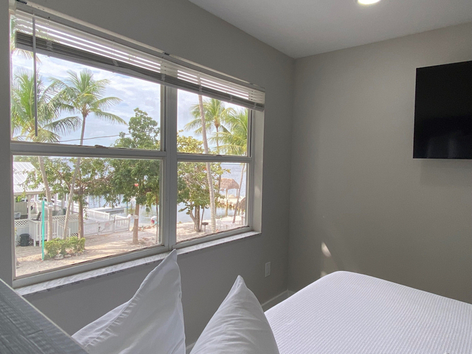 Bedroom 3, Amoray Dive Resort, Monroe