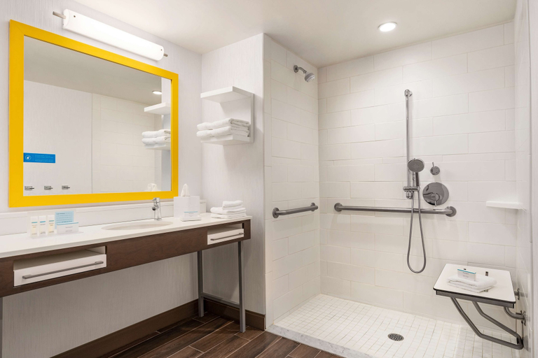 Bathroom 4, Hampton Inn & Suites Ocean City West, Worcester