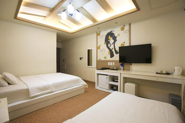 Bedroom 2, Hae Hotel Jeju, Jeju