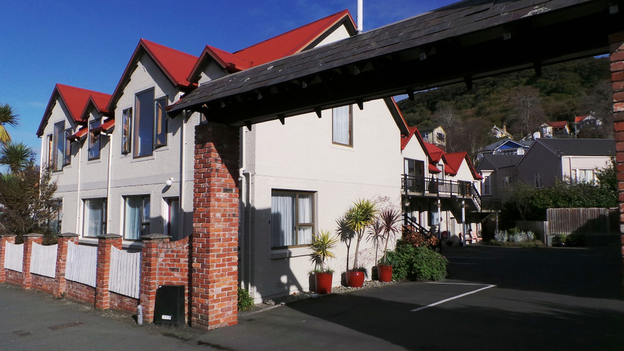 Exterior & Views 5, Owens Motel, Dunedin
