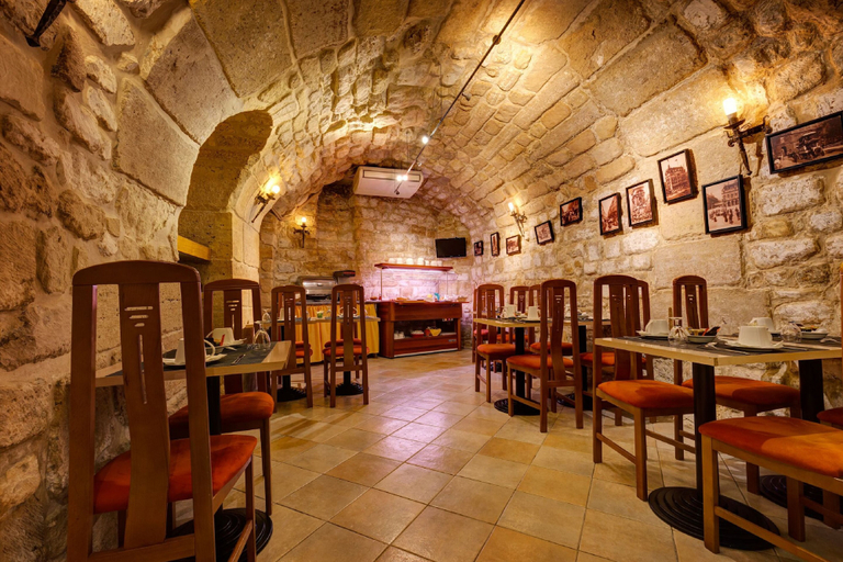Food & Drinks 5, Hôtel Louvre Sainte Anne, Paris