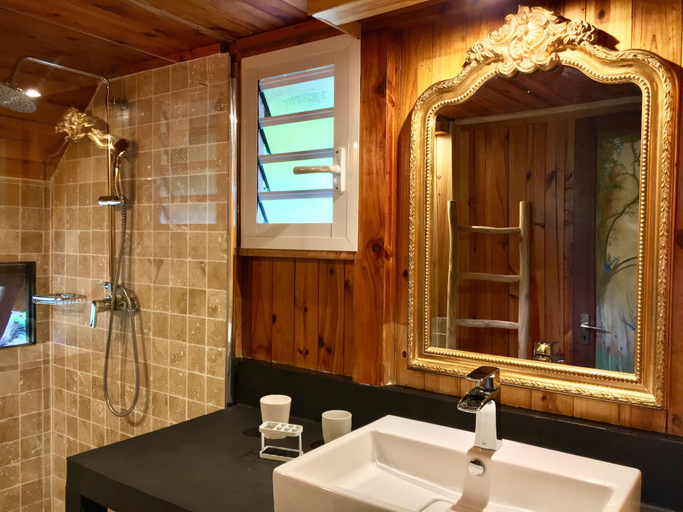 Bathroom 4, Senteur Vanille, Saint-Paul