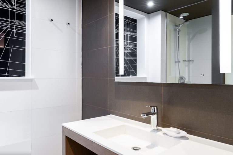Bathroom 3, AC Hotel by Marriott Birmingham, Birmingham