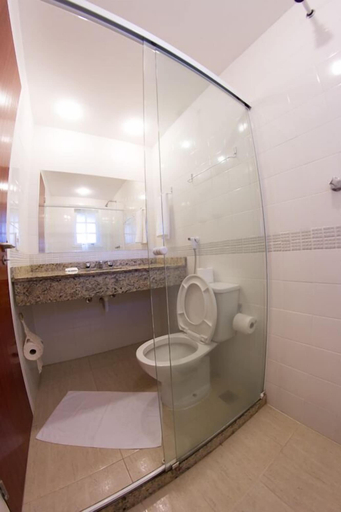 Bathroom 5, Residencial Portoveleiro, Cabo Frio