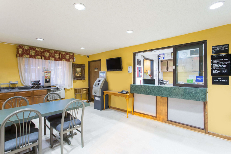 Others 5, Super 8 by Wyndham Greensboro/Coliseum/Conv., Guilford