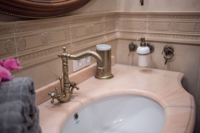 Bathroom 2, Lakshmi Apartment Boulevard 3-Bedroom, Central