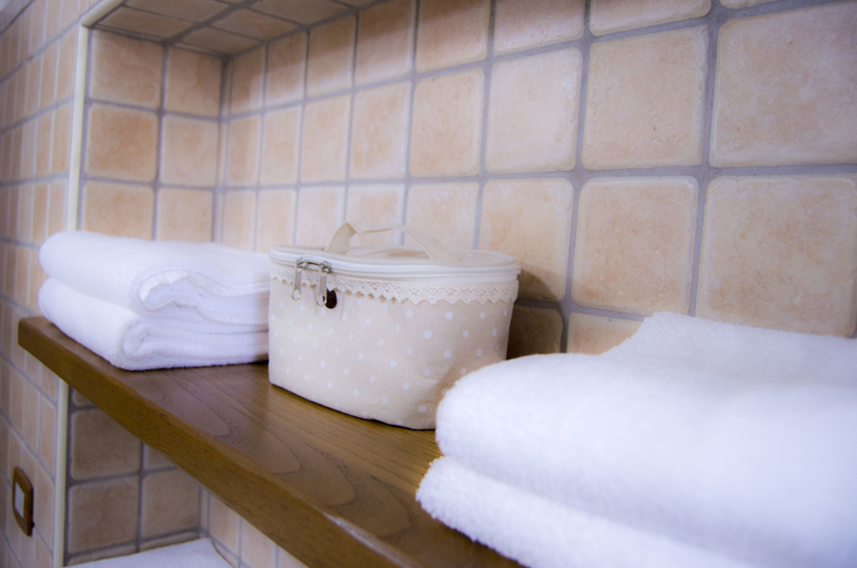 Bathroom 4, Trulli degli Ulivi, Taranto
