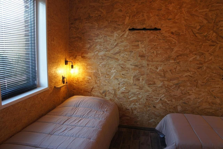 Bedroom 2, Le Dortoir des Templiers, Pas-de-Calais