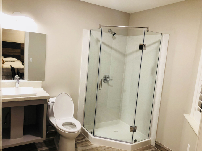 Bathroom 4, Bay Hotel, San Francisco