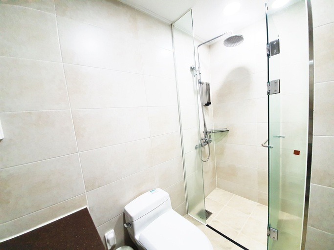 Bathroom 4, Jeju Ocean Blue Hotel, Seogwipo