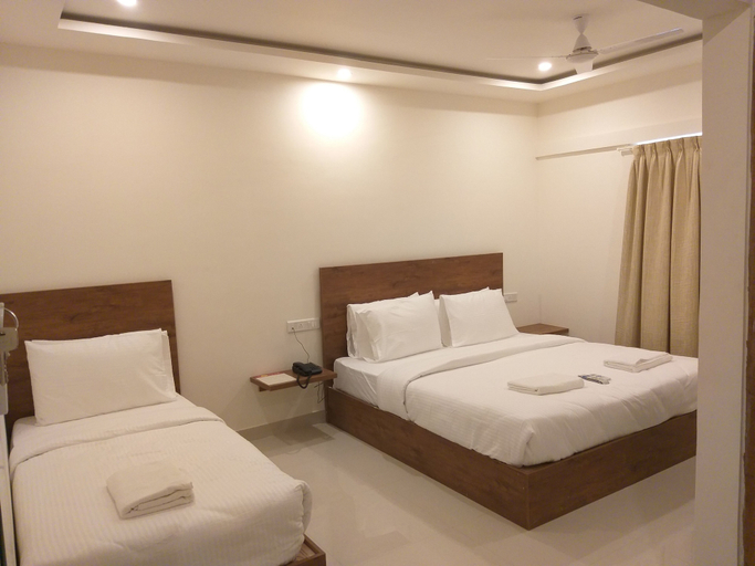 Bedroom 3, Hotel Airport City, Bangalore Rural
