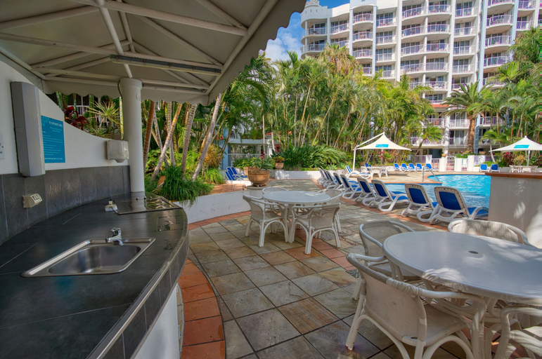 Food & Drinks 5, Bel Air on Broadbeach, Gold Coast