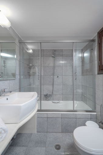Bathroom 4, Naxos Cottage, South Aegean