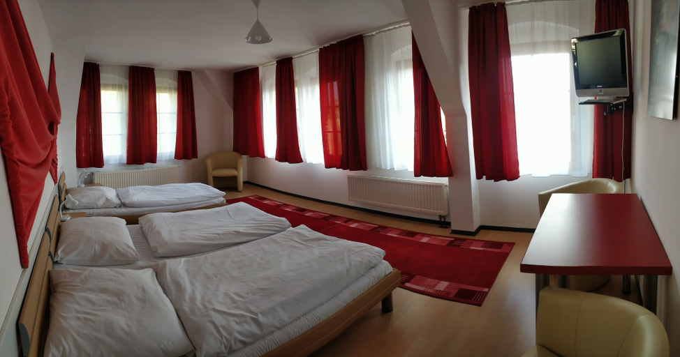 Bedroom 4, Picobello Pension, Görlitz