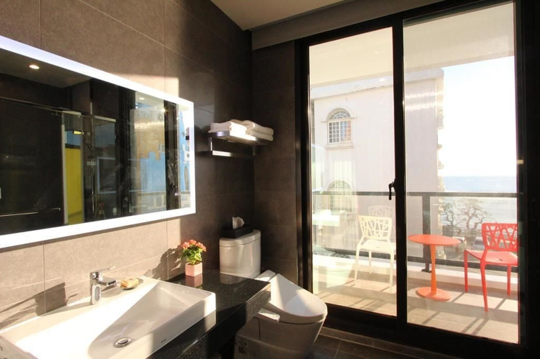 Bathroom 2, FunsonHotel, Pingtung