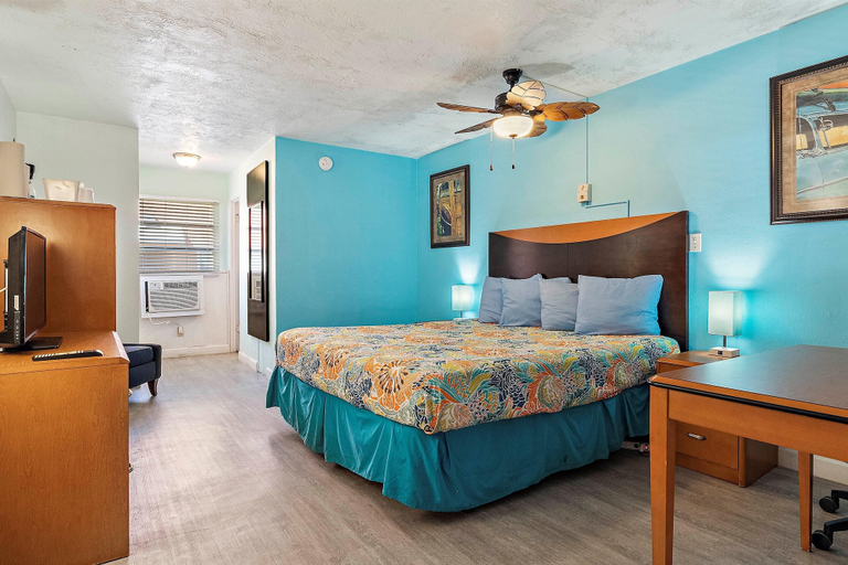 Bedroom 4, Malibu Resort Motel, Pinellas