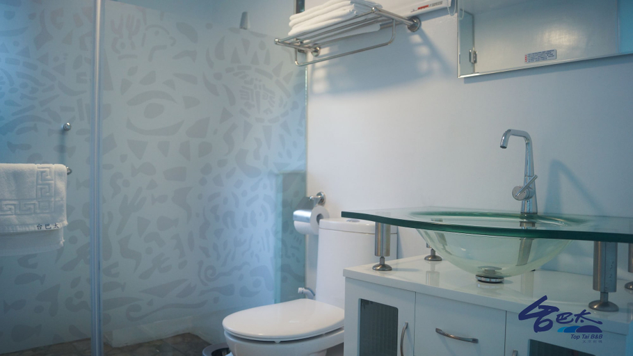 Bathroom 2, TopTai B&B, Pingtung