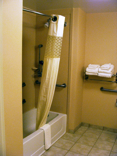Bathroom 4, Hampton Inn Calera, Shelby