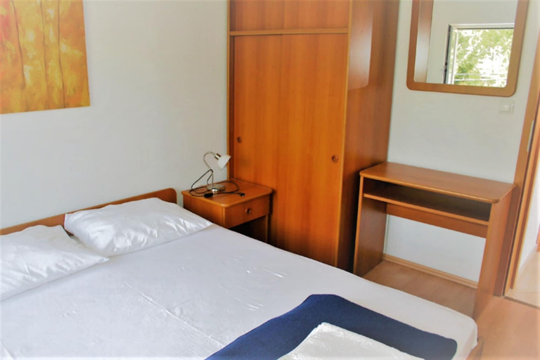 Bedroom 2, Apartments Vrtlici, Novalja