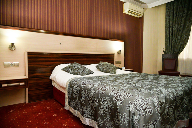 Bedroom 2, Gondol Hotel, Merkez