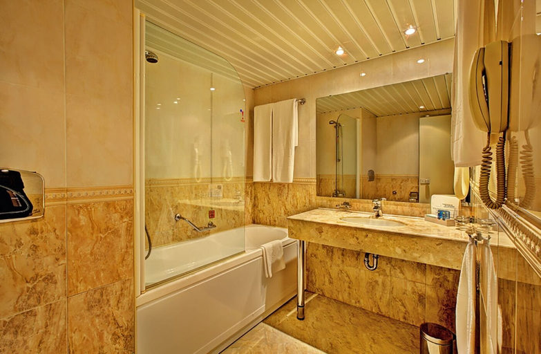Bathroom 5, Grand Hotel Plovdiv, Plovdiv