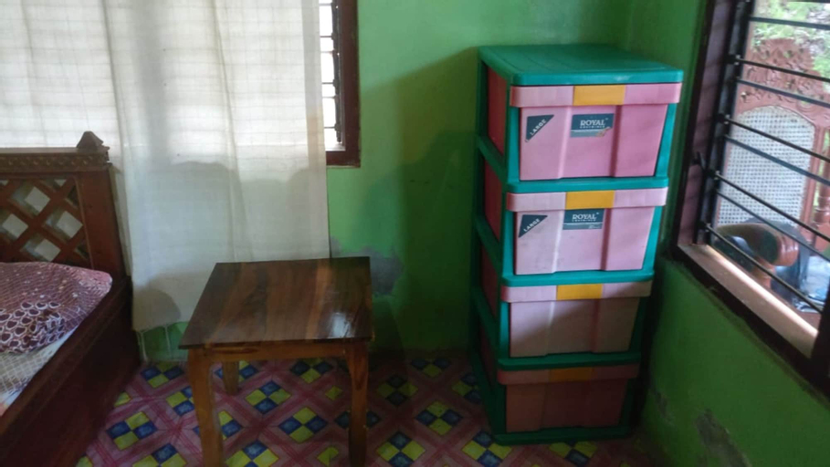 Bedroom 3, Adji Homestay - Hostel, Bantul