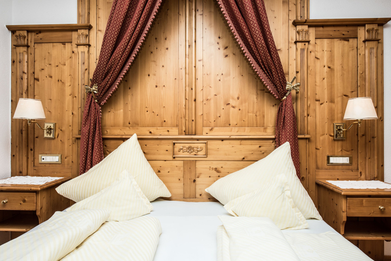 Bedroom 4, Enzian Genziana, Bolzano