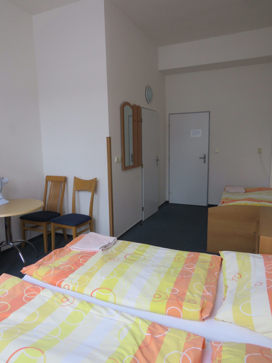 Bedroom 3, Hotel Hasa, Praha 2