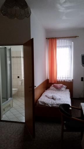 Bedroom 5, Hotel und Restaurant die Burg, Erzgebirgskreis
