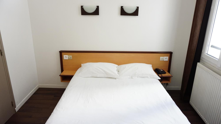 Bedroom 3, Hotel Liège Strasbourg, Paris