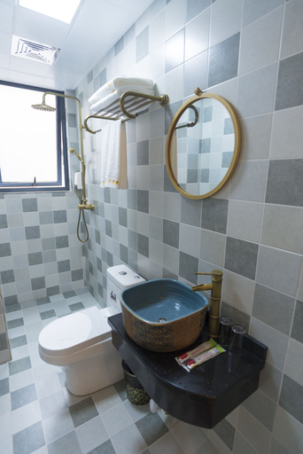 Bathroom 2, Jiesu Renwen Guest House, Zhangjiajie