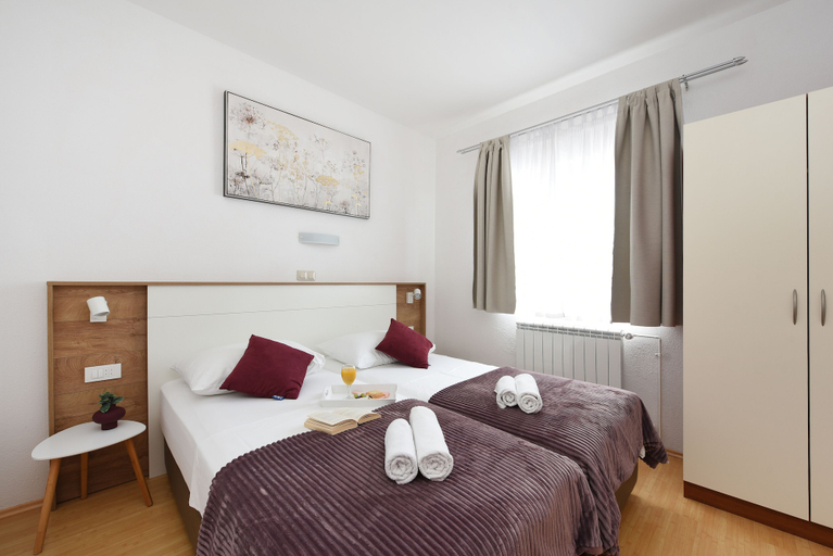 Bedroom 2, Amari Apartments, Starigrad