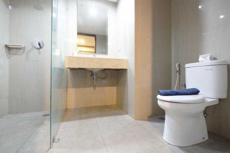 Bathroom 3, Spacious Studio Apartment @ The H Residence near MT Haryono, East Jakarta