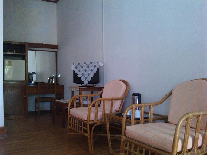 Others 5, Lawkanat Hotel, Myingyan