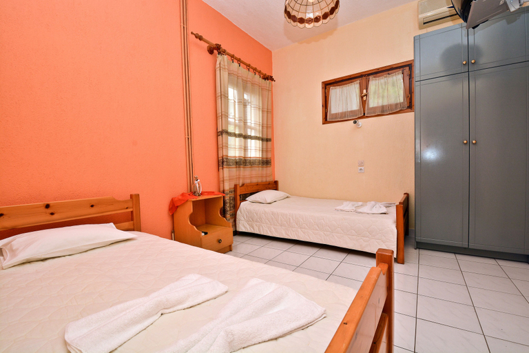 Bedroom 4, Nina Apartments, Thessaly