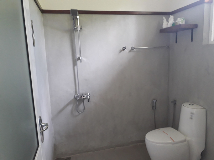 Bathroom 5, Nil Diya Beach Resort, Matara Four Gravets