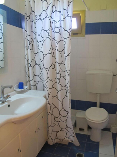 Bathroom 4, Villa Sofia, Faistos