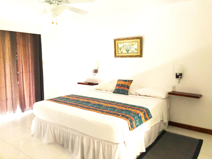 Bedroom 2, Negril Beach Club