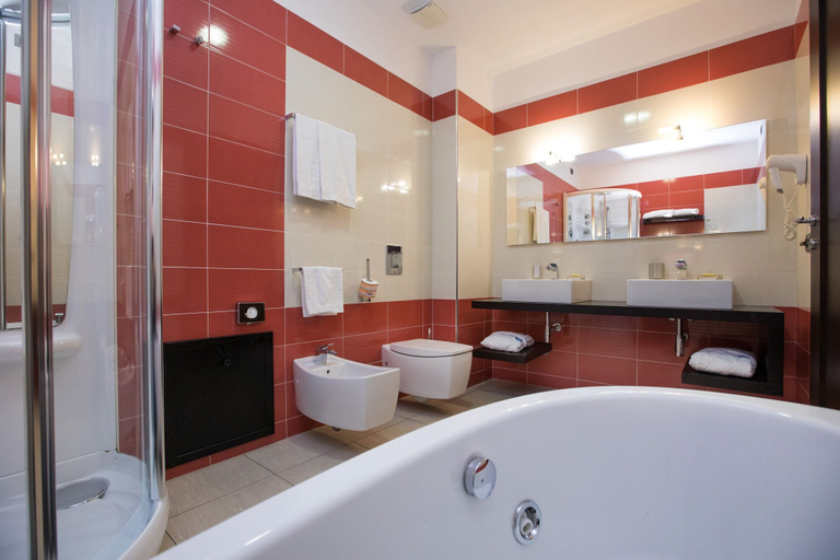 Bathroom 5, Lu' Hotel Carbonia, Carbonia-Iglesias