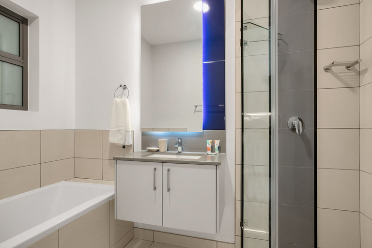 Bathroom 4, The Median Apartments, City of Johannesburg