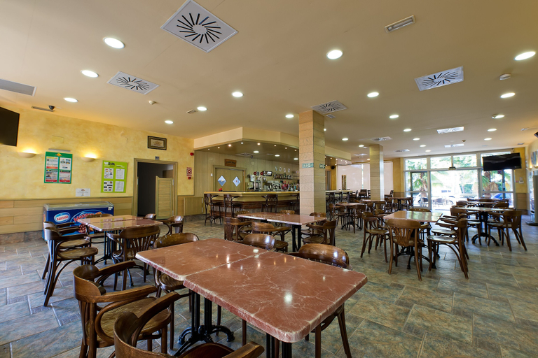 Food & Drinks 4, Pineda Park, Tarragona