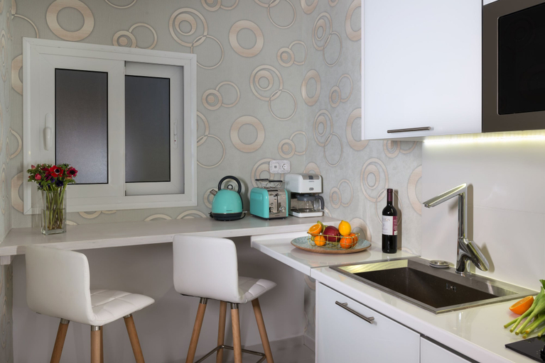 Others 5, Acropolis Junior Suite, Attica