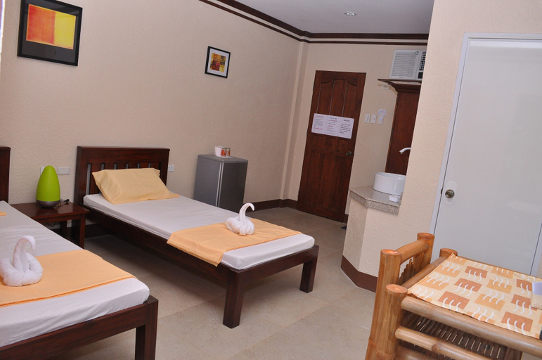 Bedroom 4, Slam's Garden Dive Resort, Daanbantayan
