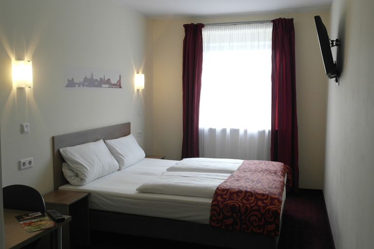 Bedroom 4, Dream Inn Hotel Regensburg, Regensburg